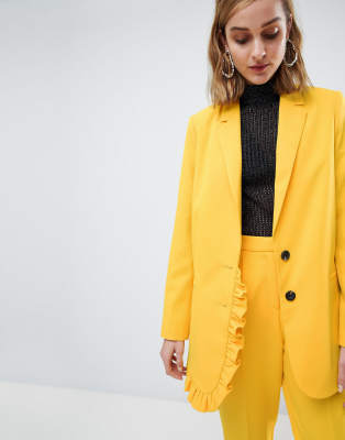 tailleur jaune femme