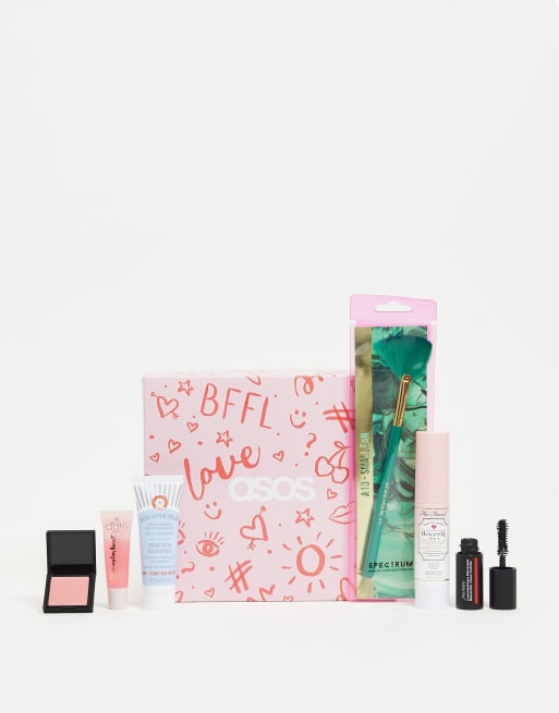 ASOS – Box for your Bestie - Spara 74%