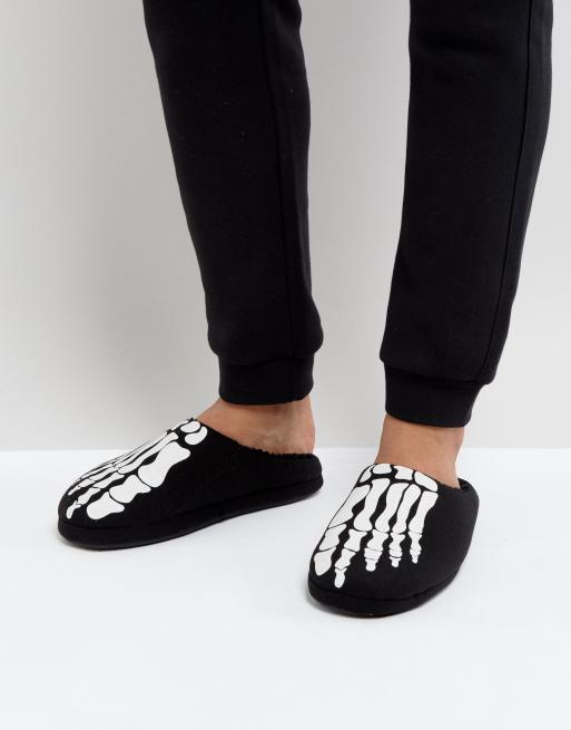 ASOS Chaussons d Halloween enfiler avec squelette phosphorescent Noir