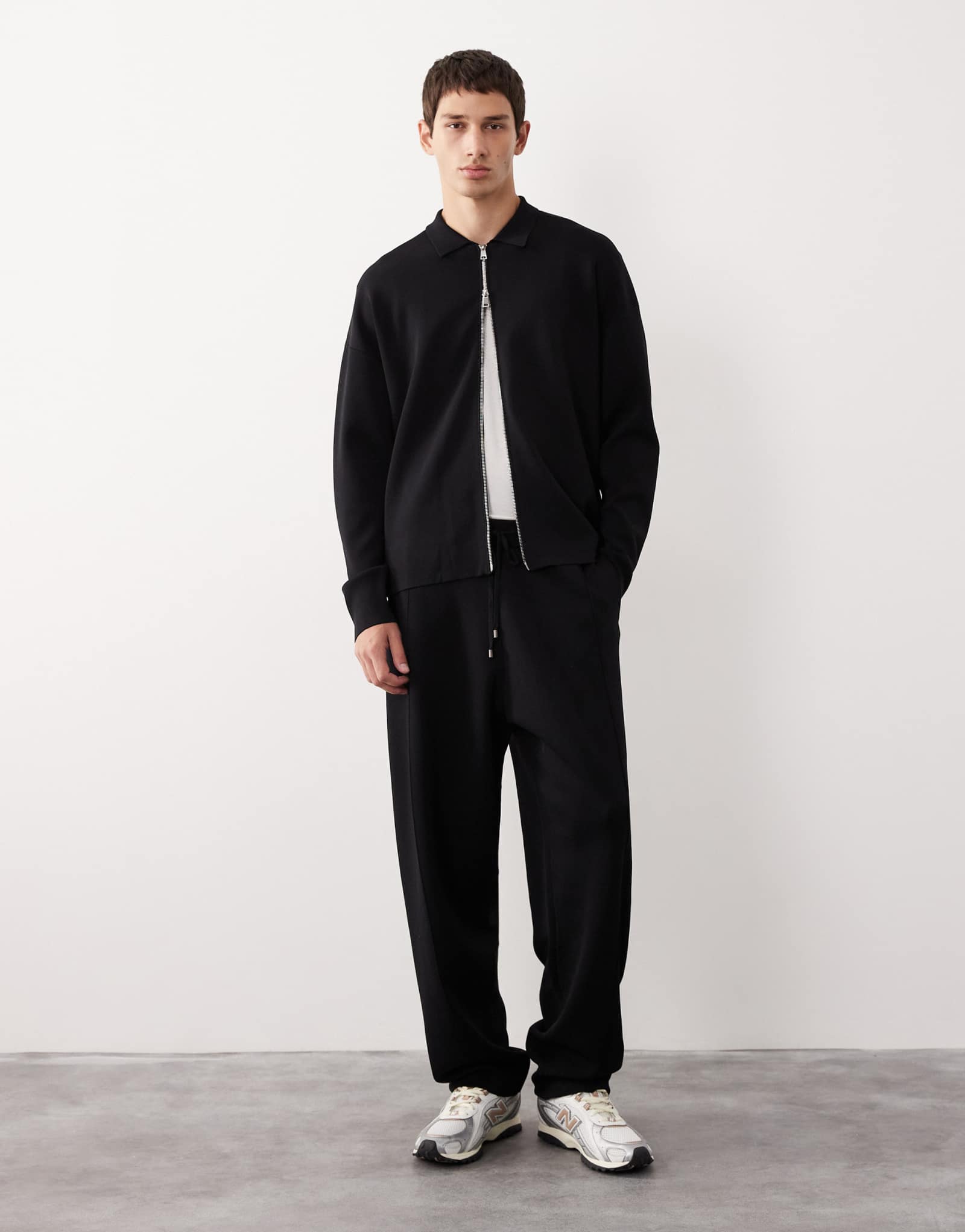 Черный кардиган на молнии из плотной трикотажной пряжи COLLECTIVE от ASOS - часть комплекта