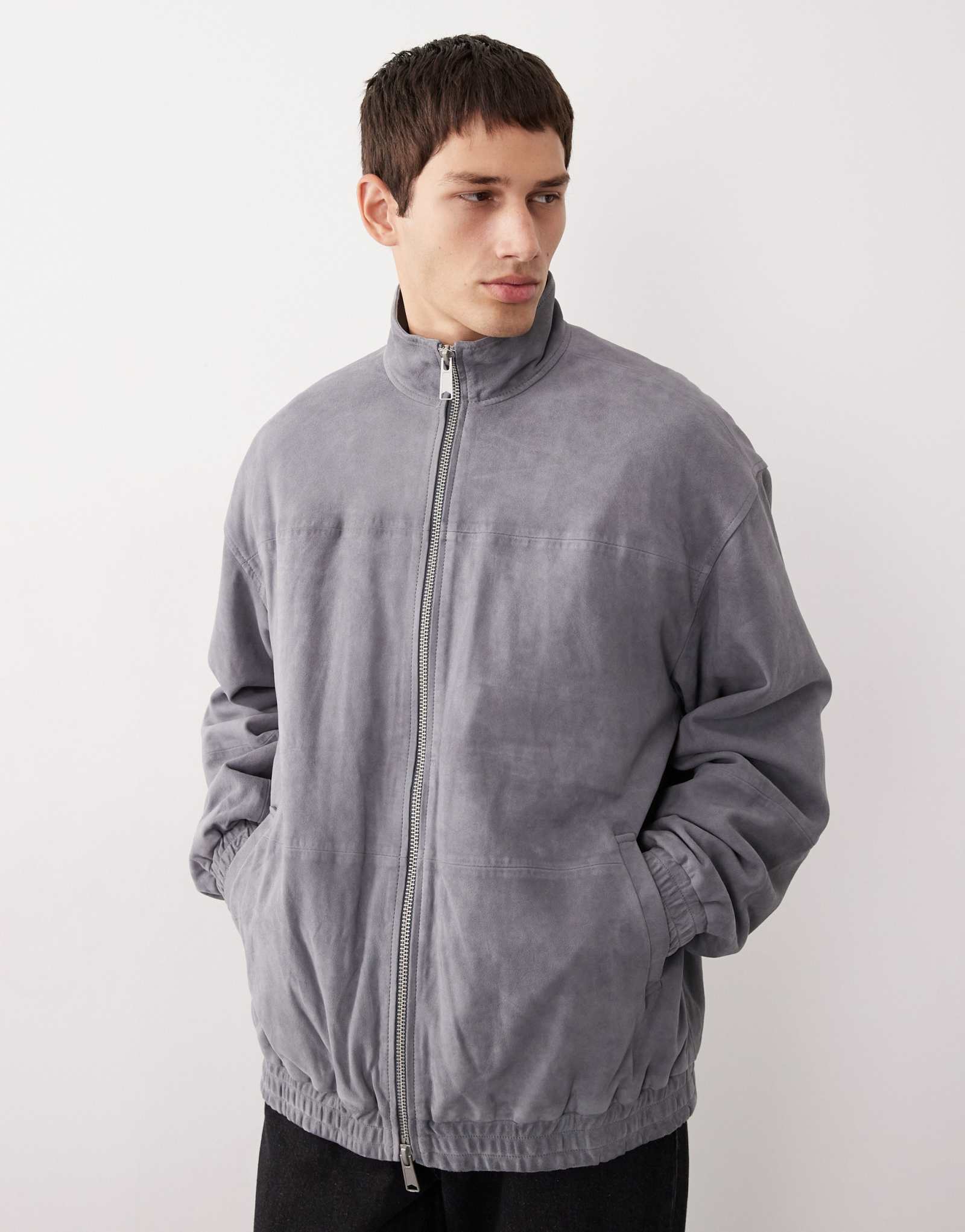 Спортивная куртка ASOS COLLECTIVE из замши серого цвета