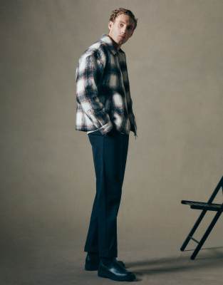 ASOS COLLECTIVE - Surchemise matelassée à carreaux effet dégradé-Blanc