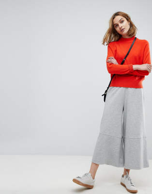 wide leg sweatpants cropped