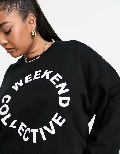 ASOS Curve – Weekend Collective – Svart sweatshirt i oversize med logga, del av set, 3 av 4