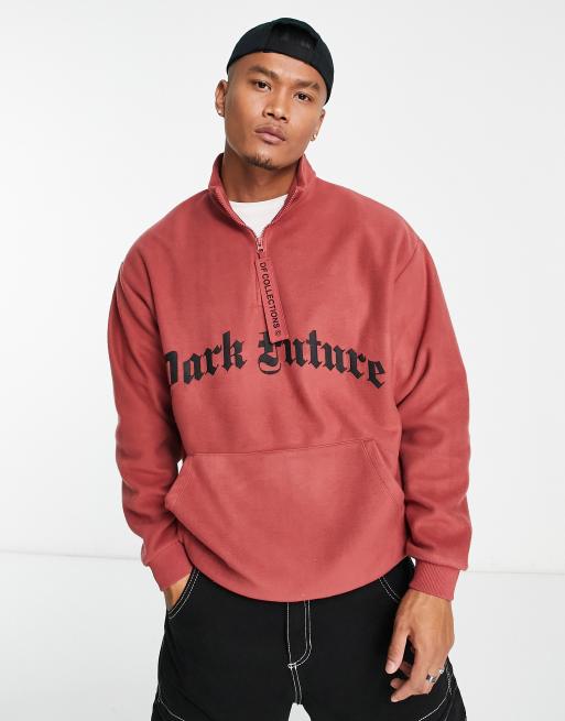 ASOS Dark Future - Felpa oversize in pile tecnico rossa con logo gotico e zip corta