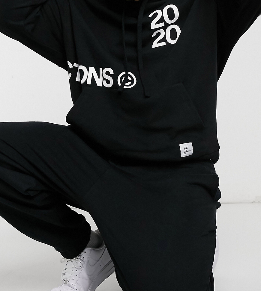 ASOS Dark Future Plus - Oversized hoodie in zwart met verspreide prints