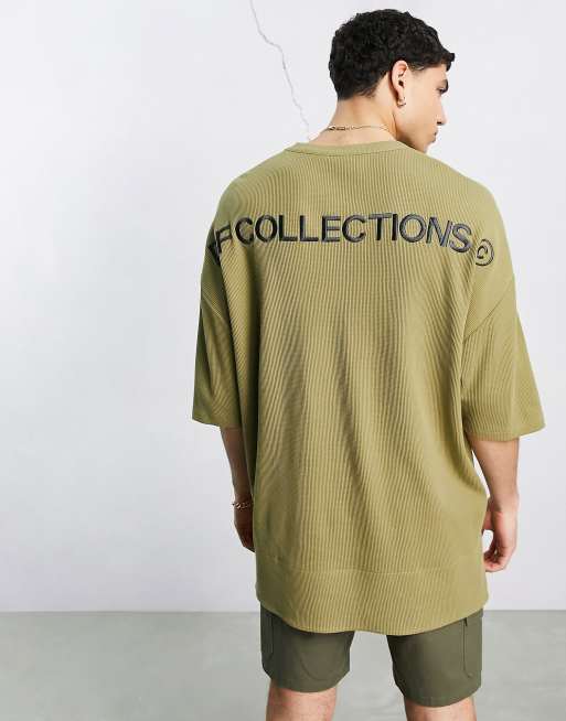 FhyzicsShops Dark Future – T-Shirt in Khaki mit Waffelstruktur, extremer Oversize-Passform und Logoprints