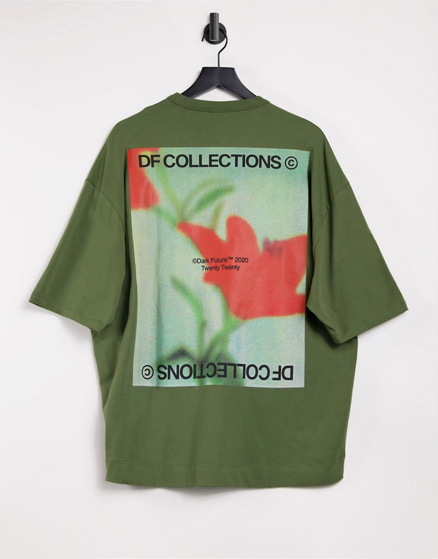 ASOS Dark Future - T-shirt met print op de voor- en achterkant in kaki-Groen