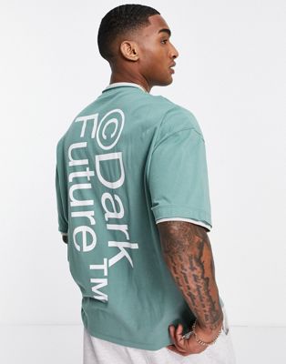 Nouveau Dark Future - T-shirt oversize avec double bord brut et grand logo imprimé au dos - Vert sarcelle
