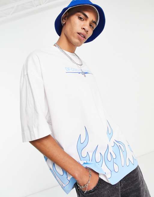 ASOS Dark Future T shirt oversize bianca con fiamme e stampe del logo ASOS