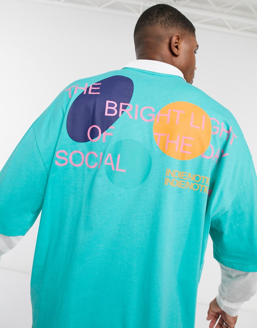 ASOS – Day Social – Långärmad t-shirt i dubbla lager med Day Social-logga och oversize-passform-Vit
