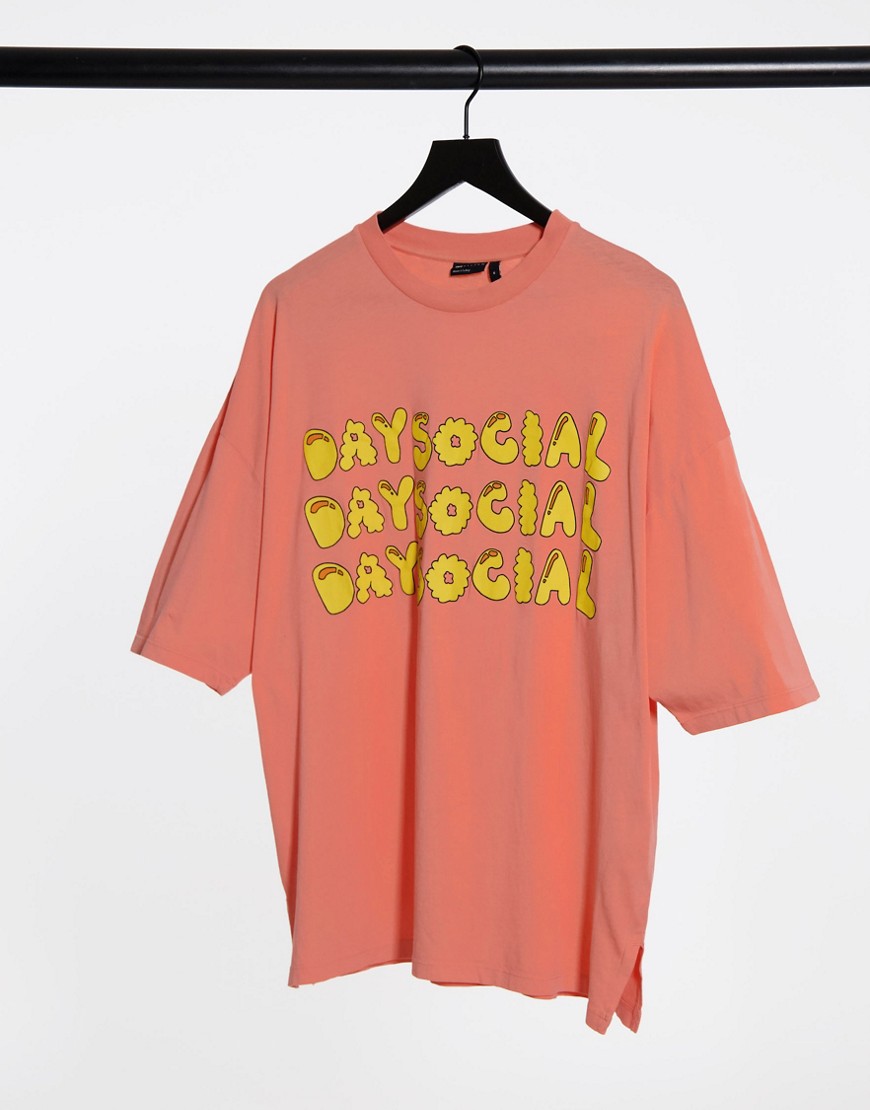 ASOS - Daysocial - Oversized T-shirt med tekstprint foran og kurvet kant i syrevask-Lyserød