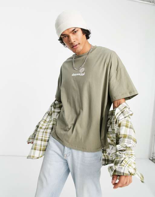ASOS - Daysocial - Oversized T-shirt met print op de borst in middengroen