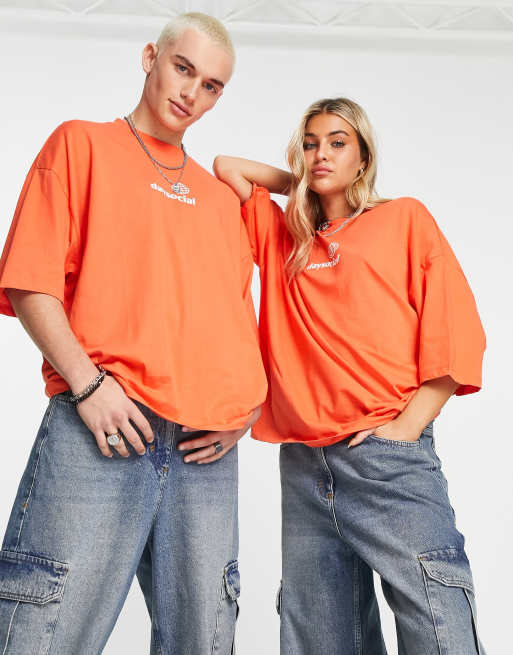 ASOS Daysocial - Oversized uniseks T-shirt met logoprint op de borst in oranje