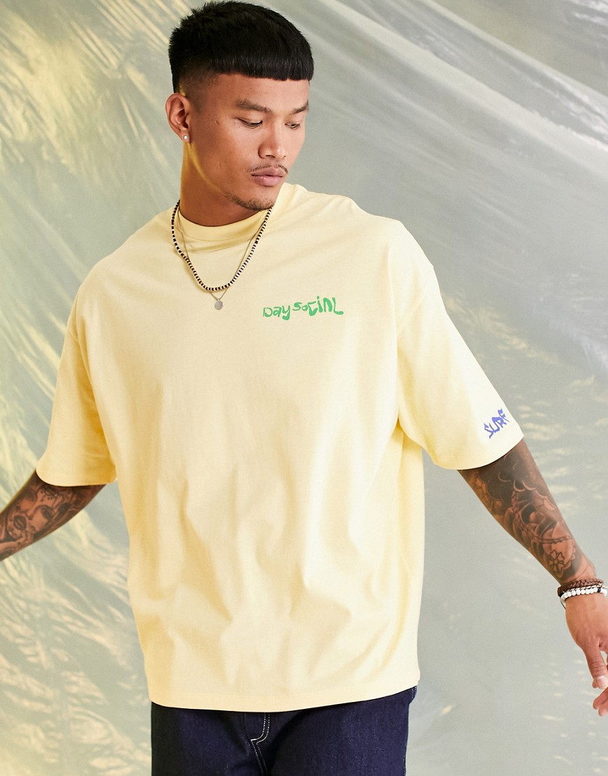 T-shirt oversize in jersey pesante giallo con stampa stile surf sul retro - ASOS DESIGN T-shirt donna  - immagine3