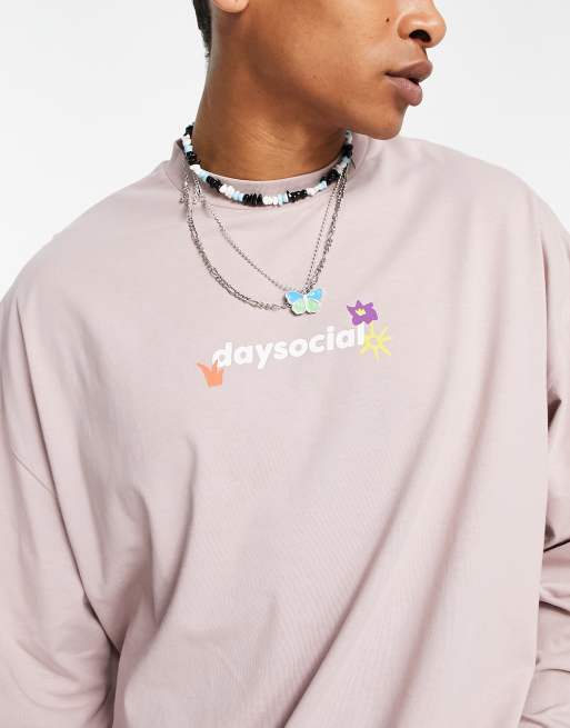 ASOS – Daysocial Unisex – Langärmliges Oversize-Shirt in Grau mit Grafikprint hinten, 3 von 4