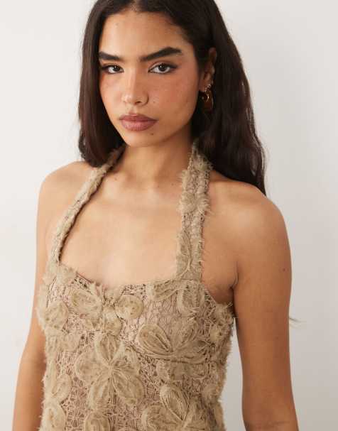 ASOS DEIGN – Krótki fakturowany top z dekoltem typu halter z koronki w kwiatowy wzór - view 1