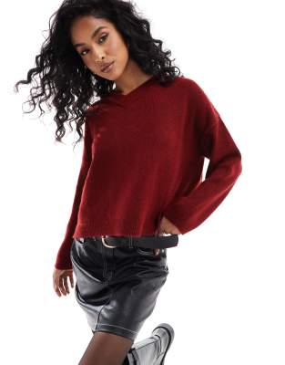 ASOS DEISGN fluffy knitted v neck sweater in burgundy-Red