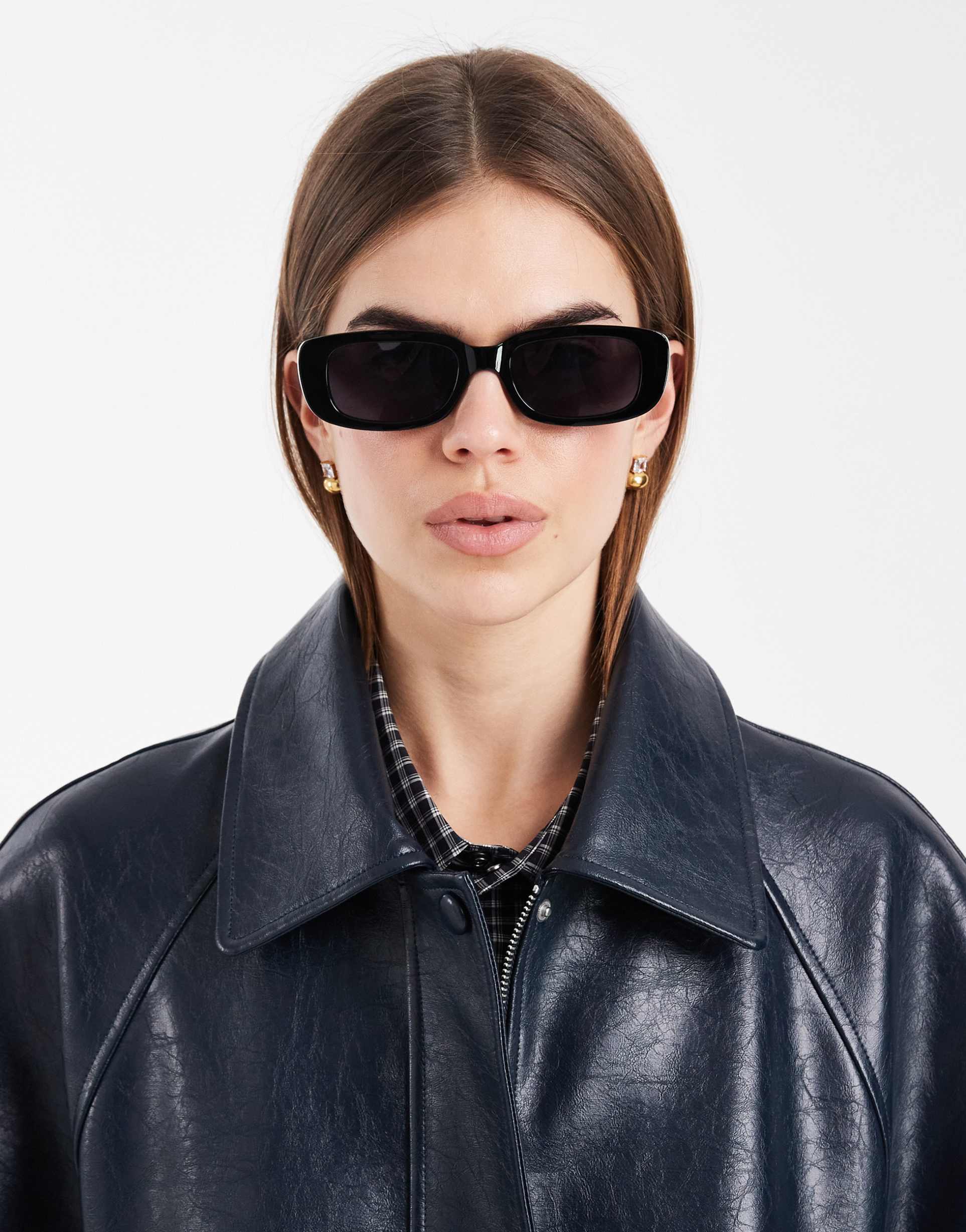 asos deisgn mid square sunglasses in black