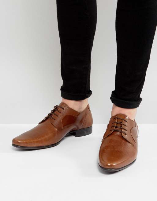 ASOS – Derby-Schuhe aus hellbraunem Leder mit Prägung