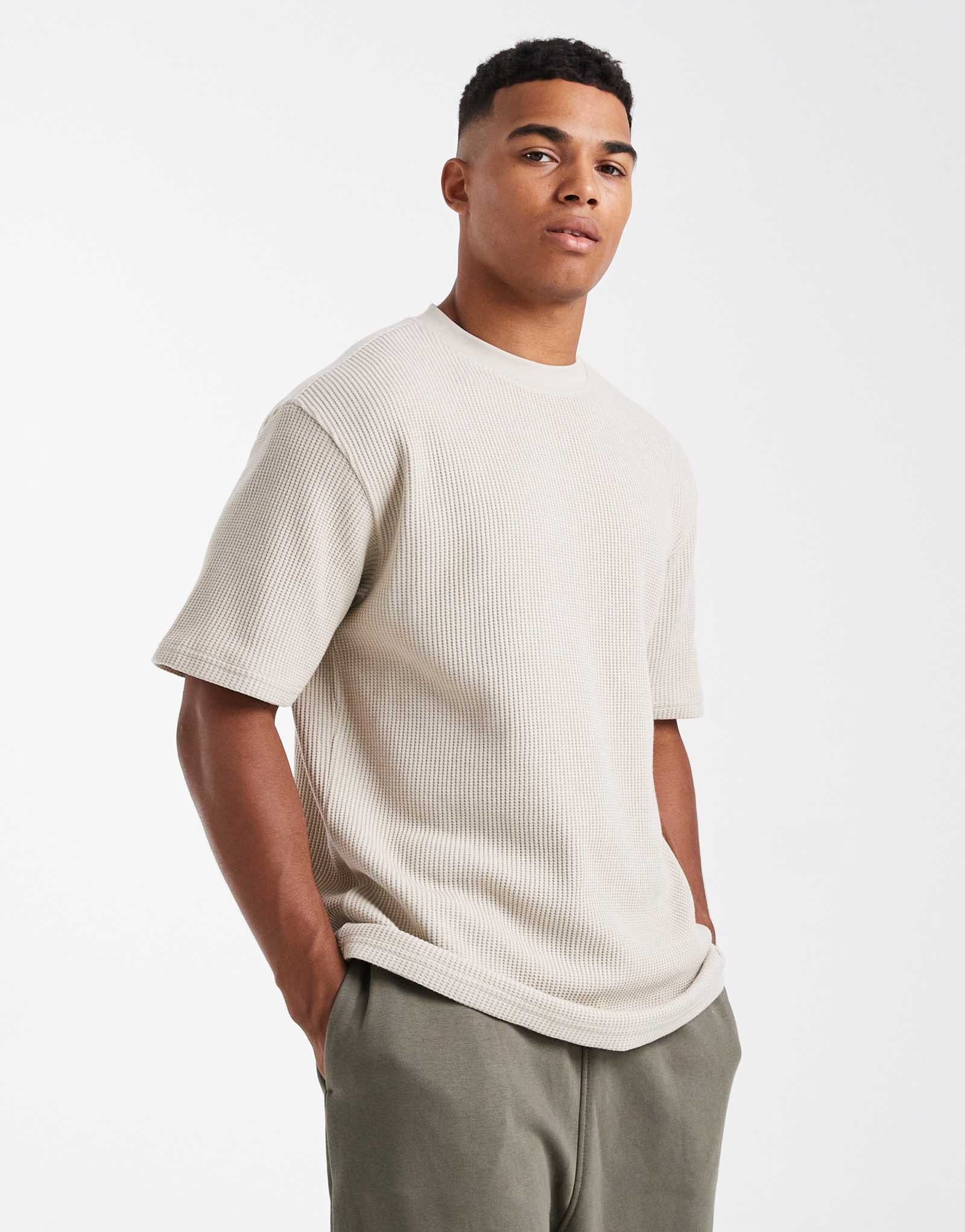 Футболка ASOS DESGIN оверсайз бежевая