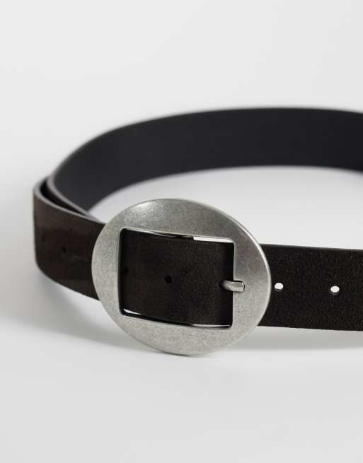 ASOS DESGN suede belt with rounded buckle in chocolate, 2 of 3