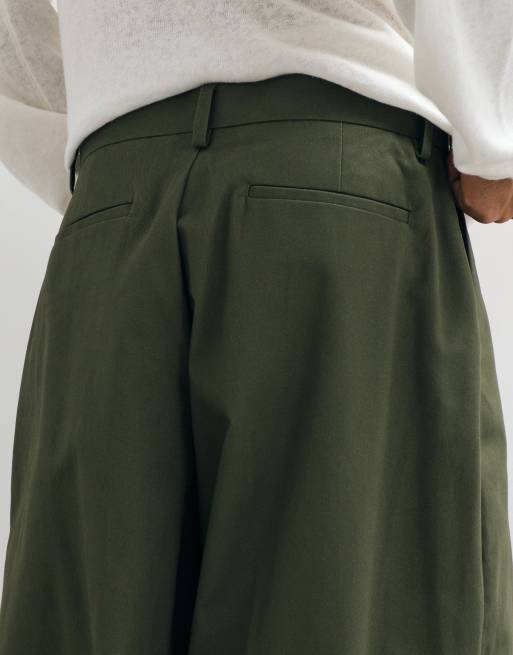 ASOS DESIGN 100 % Baumwoll-Hosen mit weitem Barrel-Leg und Tailoring in Olivgrün, 4 von 5