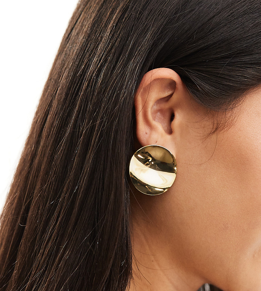 14k gold plated stud earrings with abstract circle design