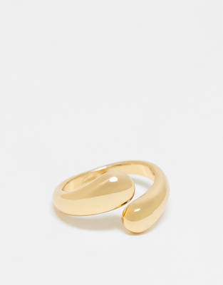 ASOS DESIGN - 14K vergoldeter, klobiger Ring mit Wickel-Design-Goldfarben