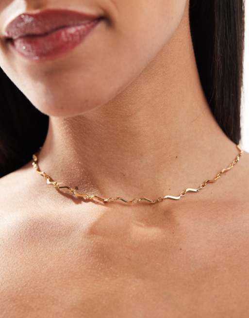 ASOS DESIGN - 14k vergulde korte ketting met golvend ontwerp in goudkleur, 4 van 4