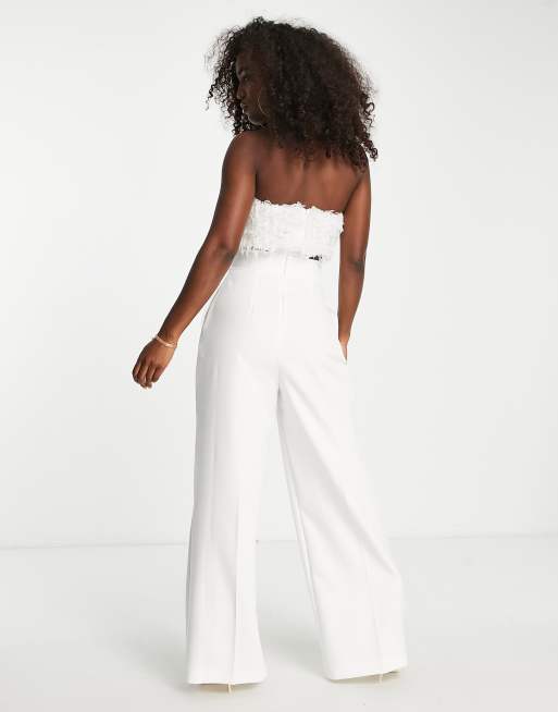 ASOS DESIGN 2 in 1 Jumpsuit in WeiB mit Oberteil mit Kunstfederbesatz ASOS