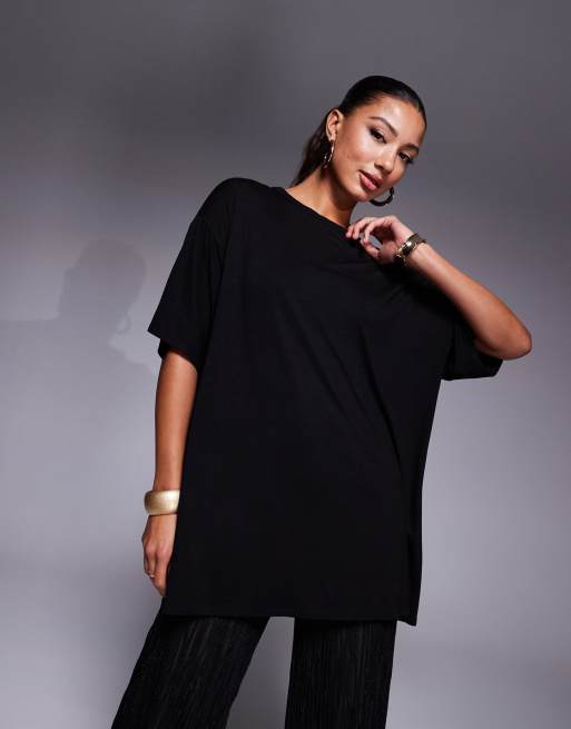 ASOS DESIGN – 2-in-1-Oversize-T-Shirt mit plissierter Hose in Metallic-Optik in Schwarz, 4 von 4