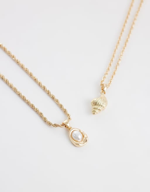 ASOS DESIGN 2-pack halsband med pärlimitation och hänge med snäckskal i guld, 4 av 4