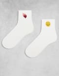 [ASOS DESIGN] ASOS DESIGN 2 pack socks with embroidery symbols in white 37-42 Ecru