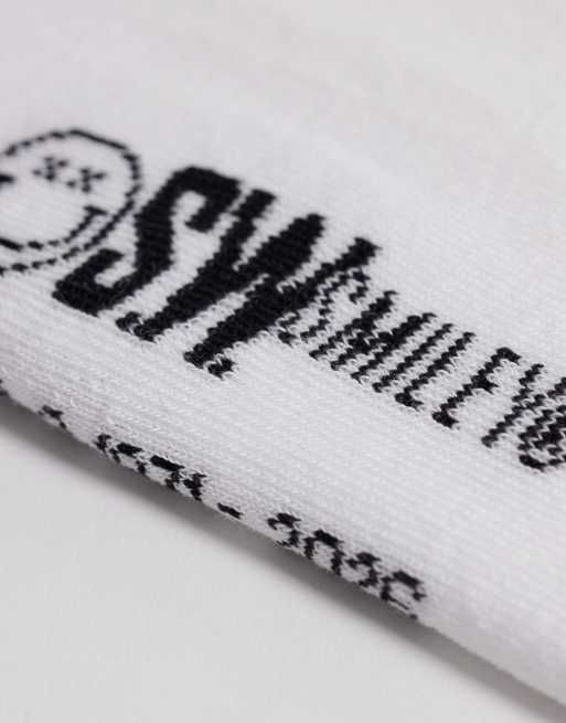 ASOS DESIGN 2 pack socks with smile graphic in white, 2 of 3