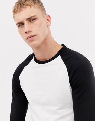 ASOS DESIGN – 2-pack t-shirt i muscle fit-modell med lång raglanärm och rund halsringning-Flerfärgad