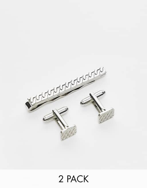 Silver tie bar and cufflink set with logo