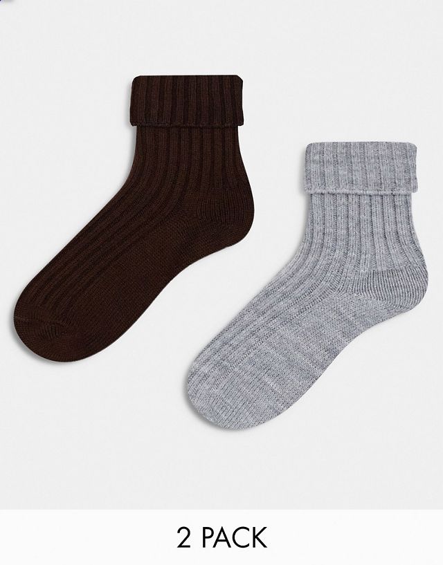 ASOS DESIGN 2-pack wool mix lounge and boot socks in brown and charcoal