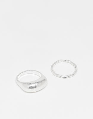 ASOS DESIGN - 2 Ringe in Silber-Optik mit poliertem Design