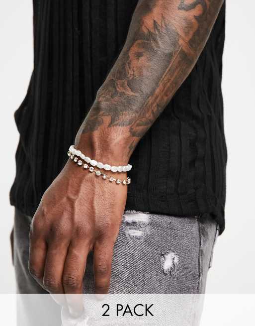 ASOS DESIGN – 2er-Pack goldfarbene Armbänder mit Strasssteinen und Süßwasser-Kunstperlen