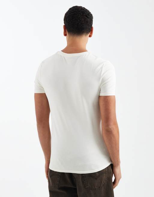 ASOS DESIGN – 2er-Pack körperbetonte Basic-T-Shirts in Cremeweiß, 3 von 5