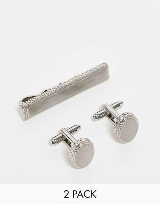 ASOS DESIGN – 2er-Pack Krawattennadeln und Manschettenknöpfe mit Kreuzschraffur-Gravierung in Silber
