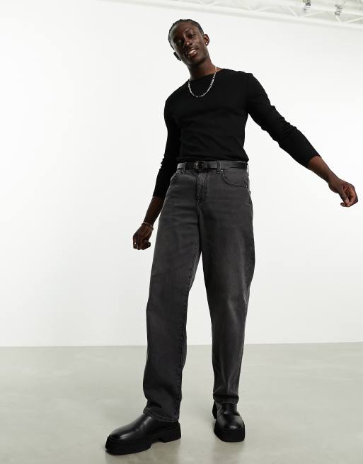 ASOS DESIGN – 2er-Pack langärmlige, gerippte Shirts in Schwarz und Weiß mit körperbetontem Schnitt, 4 von 4