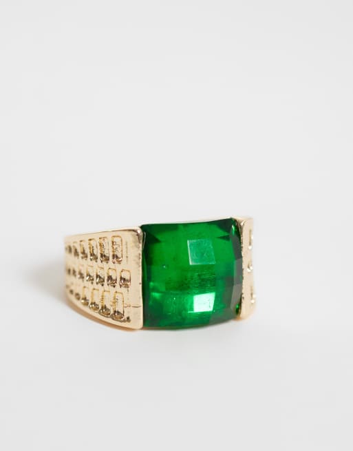 ASOS DESIGN 2er-Pack Ringe aus Harz mit Steinen im Vintage-Stil in Goldoptik mit grünem Steinsatz, 3 von 3