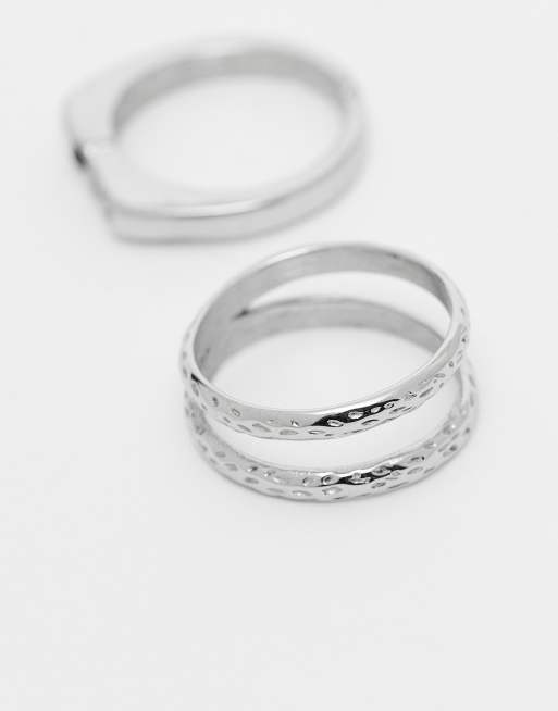 ASOS DESIGN – 2er-Pack Ringe aus wasserfestem Edelstahl in Silberoptik mit gehämmerten Details  , 3 von 3