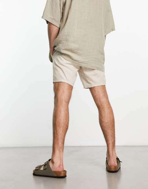 ASOS DESIGN – 2er-Pack schmale, mittellange Shorts aus Leinenmix in Beige und Schwarz , 3 von 4