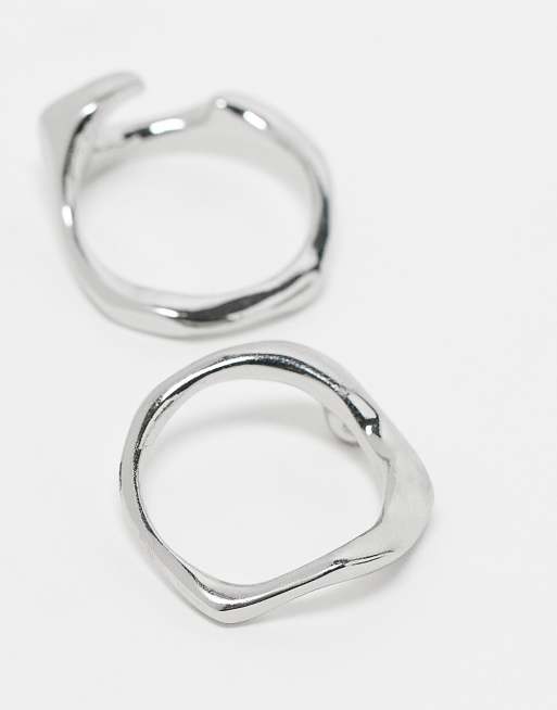 ASOS DESIGN – 2er-Pack silberfarbene Ringe mit geschmolzenem Design, 2 von 3