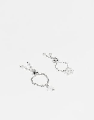 ASOS DESIGN - 2er-Pack silberfarbene Ringe mit Kette und Schieber-Detail