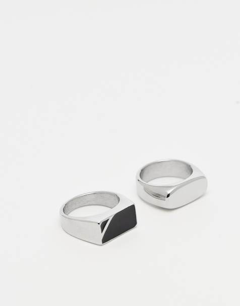 ASOS DESIGN – 2er-Pack silberfarbene Siegelringe aus wasserfestem Edelstahl mit schwarzem Steinbesatz - view 1