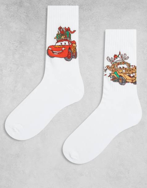 ASOS DESIGN – 2er-Pack Socken in Weiß mit weihnachtlicher Disney Pixar Cars-Grafik - view 1